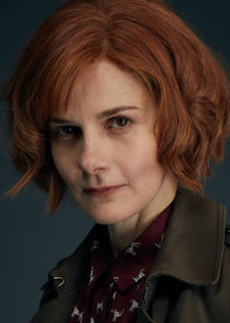 Louise Brealey
as Gillian Chamberlain