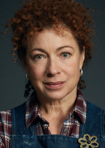 Alex Kingston
as Sarah Bishop