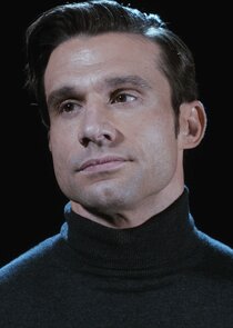 Dillon Casey
as Seth Gage