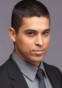 Wilmer Valderrama
as Detective Efrem Vega