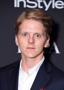 Jonas Strand Gravli
as Axel Jensen