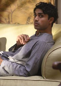 Mikhail Sen
as Amit Chatterji