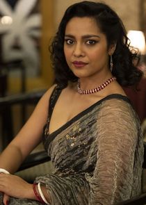 Shahana Goswami
as Meenakshi Mehra