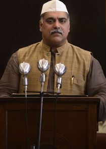 Ram Kapoor
as Mahesh Kapoor