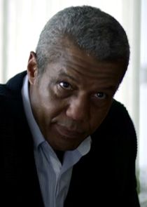 Hugh Quarshie
as Dr. Semo Oduwale