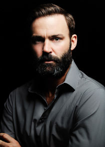 Matthew Le Nevez
as Special Agent Cal Isaac