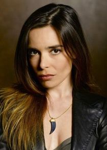 Elodie Bouchez
as Renee Rienne