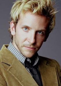 Bradley Cooper
as William 