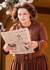 Lauren Ash
as Hortense Bellacourt