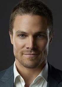 Stephen Amell
as Oliver Queen / The Arrow