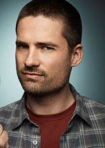 Warren Christie
as Cameron Hicks
