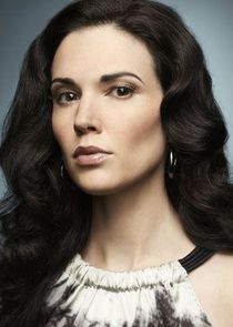 Laura Mennell
as Nina Theroux