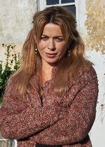 Eve Myles
as Gwen Parry-Jones