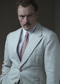 Toby Stephens
as Dr. Edward Armstrong