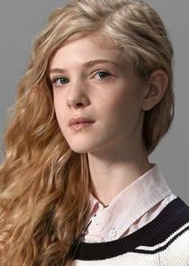 Elena Kampouris
as Maya Decker