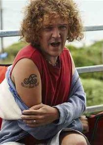 Chris Lilley
as Blake Oakfield