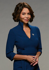 Gloria Reuben
as Mae Silver