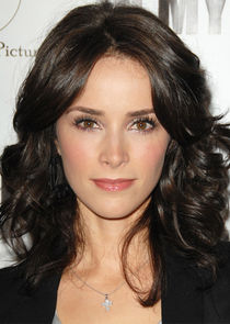 Abigail Spencer
as Louisa Glasson