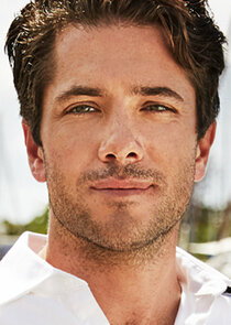 Robert Phillips
as Deckhand