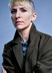 Mickey Sumner
as Bess Till