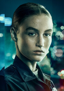 Madison Lintz
as Madeline 