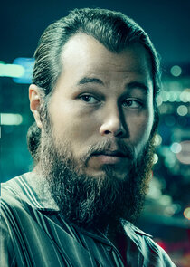 Stephen Chang
as Maurice 