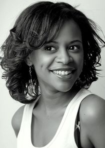 Ayesha Antoine
as Chloe Havron