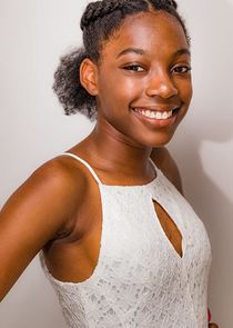 Jodie Campbell
as Leah