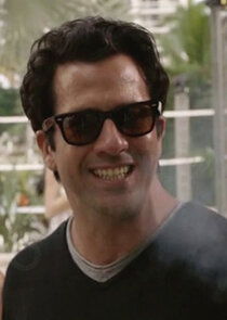 Troy Garity
as Jason Antolotti