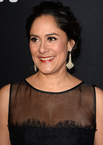 Sakina Jaffrey
as Daevisha 'Dave' Mahar
