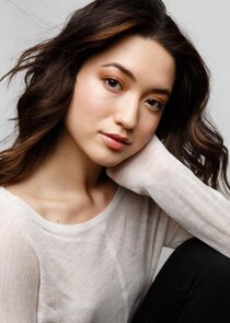 Reina Hardesty
as Beth