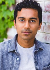 Varun Saranga
as Noah Achari