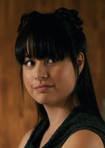 Star Slade
as Luna Spence