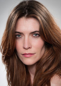 Aislinn Sands
as Kaz's Mum