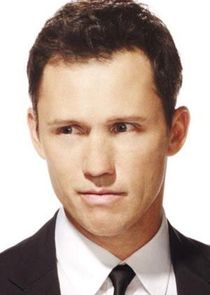 Jeffrey Donovan
as Michael Westen