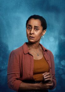 Suzanne Packer
as Rosa