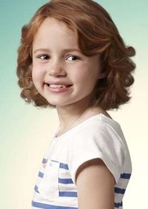 Maggie Elizabeth Jones
as Maddie Fox