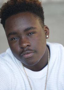 Ozie Nzeribe
as Royale Hughes