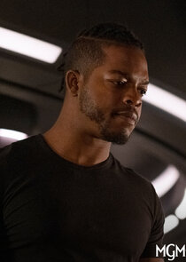 Stephan James
as Halan Kai Nelson