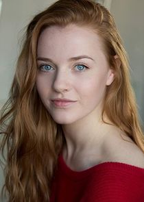 Harriet Slater
as Clara Dunn