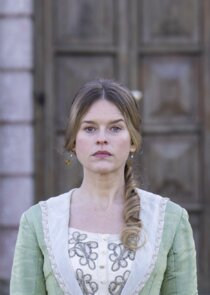 Alice Eve
as Susan Trenchard