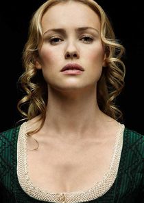 Hannah New
as Eleanor Guthrie