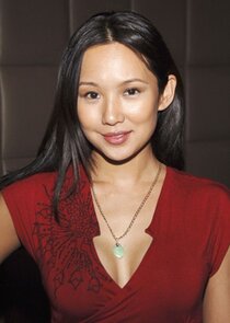 Steph Song
as Detective Josephine 'Jo' Bradley