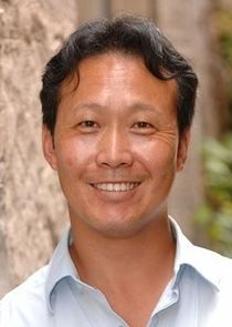 Oscar Hsu
as Li-Rong 'Ron' Xie