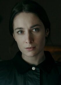 Siobhán Cullen
as Dove Maloney