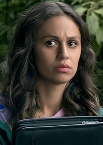 Robyn Cara
as Emmy Sizergh