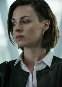 Jessica Raine
as Genevieve Taylor