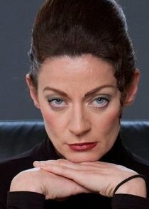 Michelle Gomez
as Isobel Pickwell