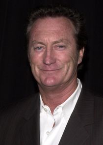 Bryan Brown
as Arthur 'Slim' Halliday