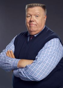 Joel McKinnon Miller
as Norm Scully